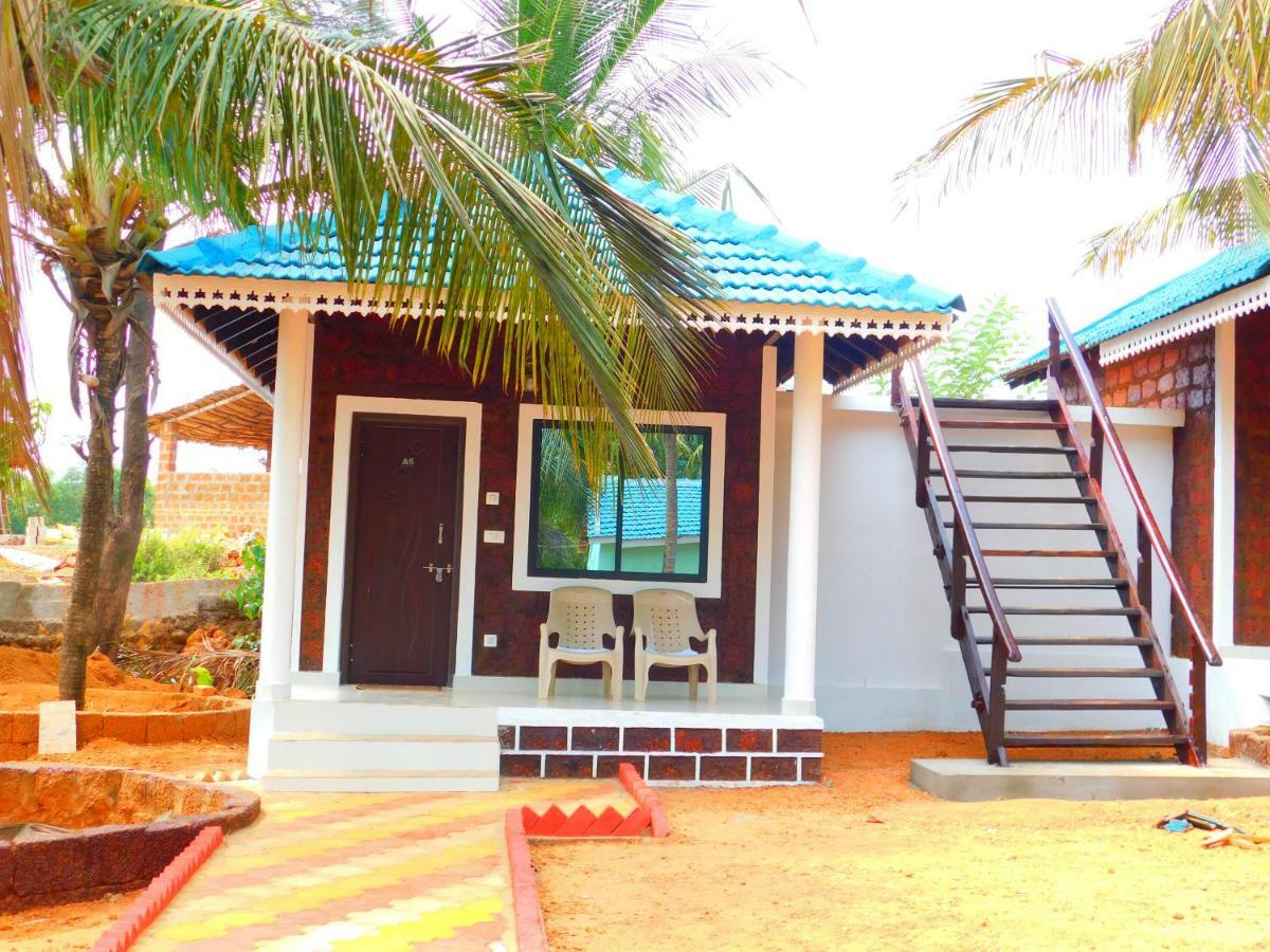 Coconut Tree Resort Gokarna Exterior foto